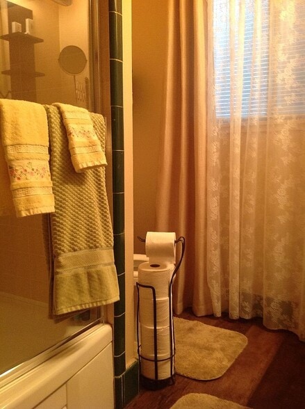 Building Photo - 3314 Treehaven Dr