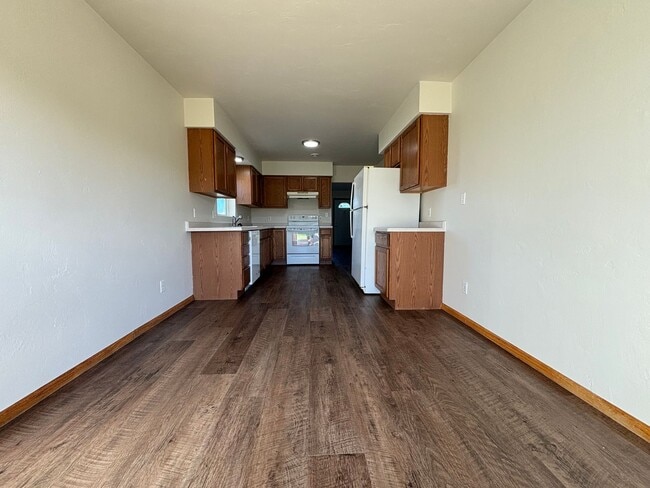 Building Photo - 416-418 Pecor St