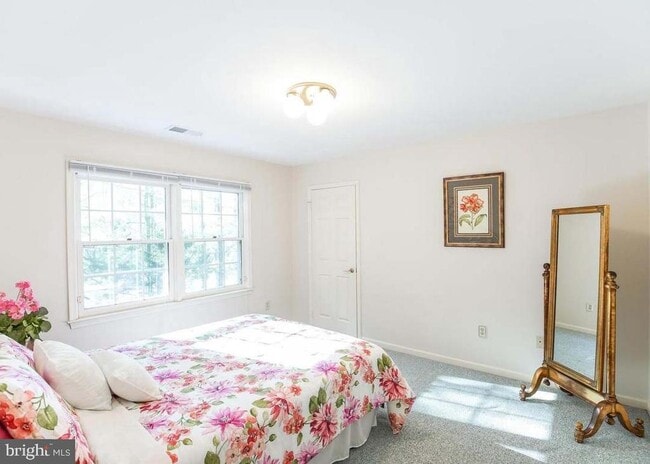Building Photo - 9720 Holloway Hill Ct