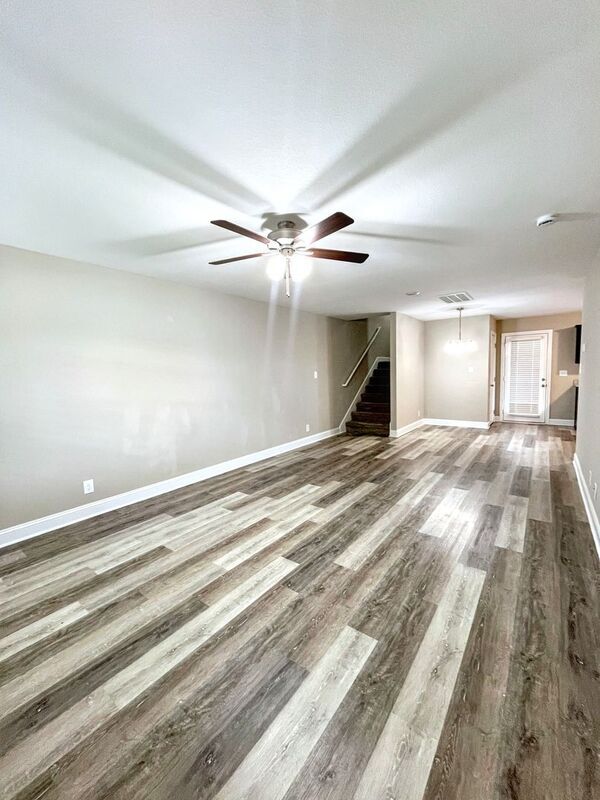 Building Photo - 1224 Cardinal Crk Dr