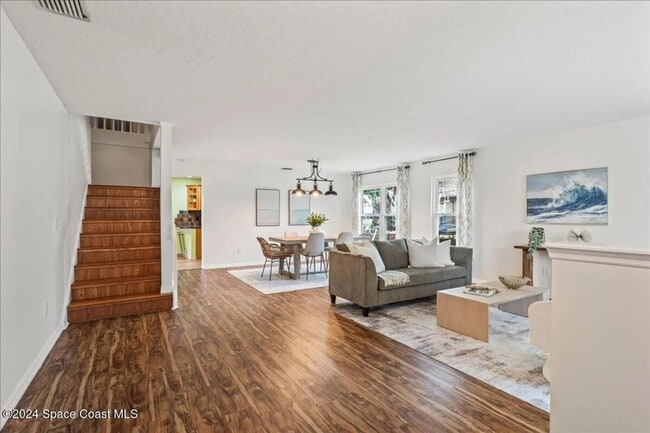 Building Photo - 1243 Water Lily Ln