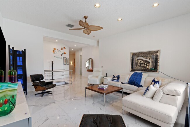 Building Photo - 16837 Isle of Palms Dr