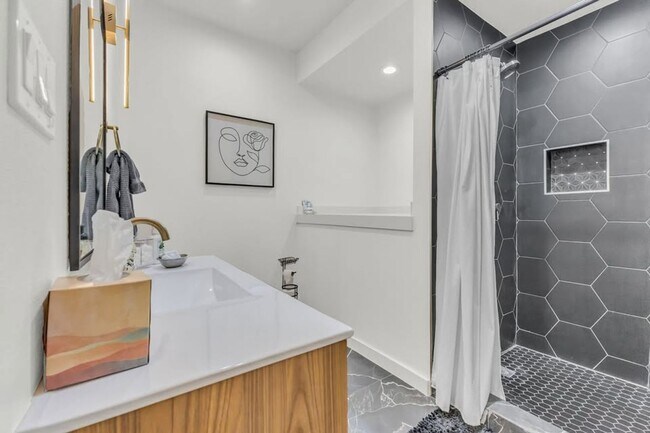 Building Photo - 3507 Flaxley-