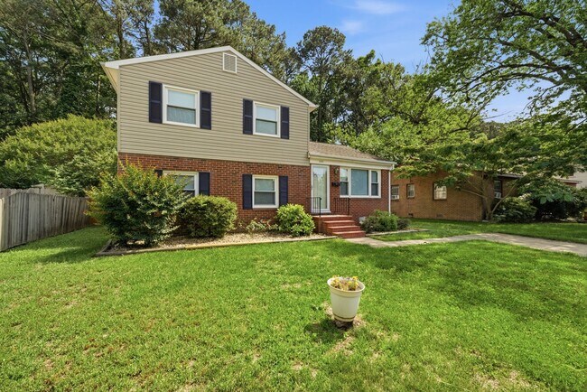 Building Photo - 220 Chickamauga Pike