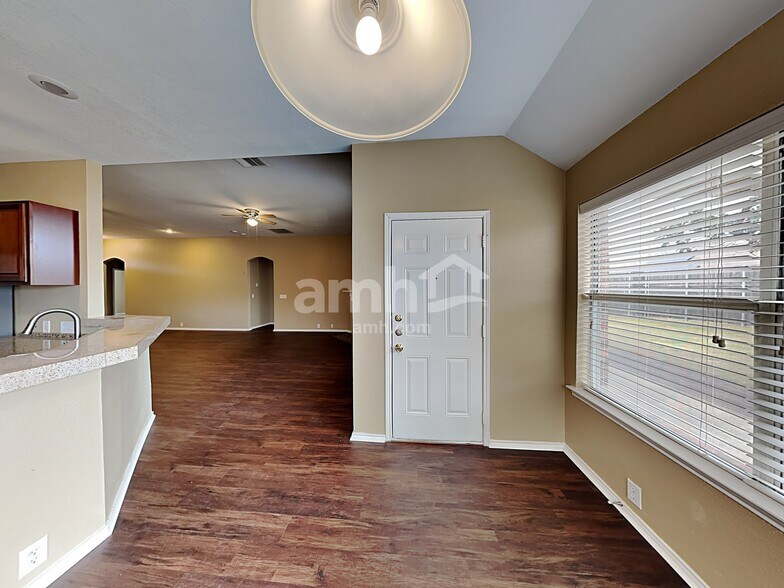 Building Photo - 1021 Ponderosa Ridge