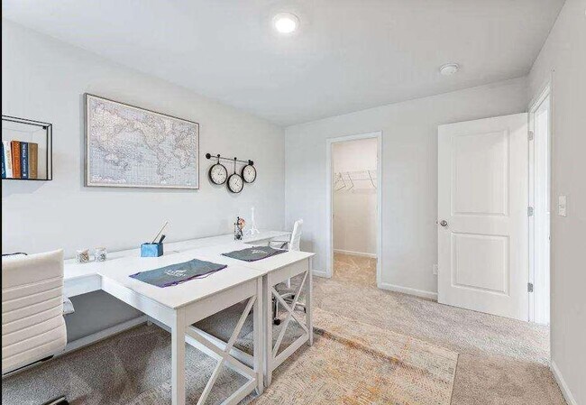 Building Photo - 5165 Sidney Sq Dr