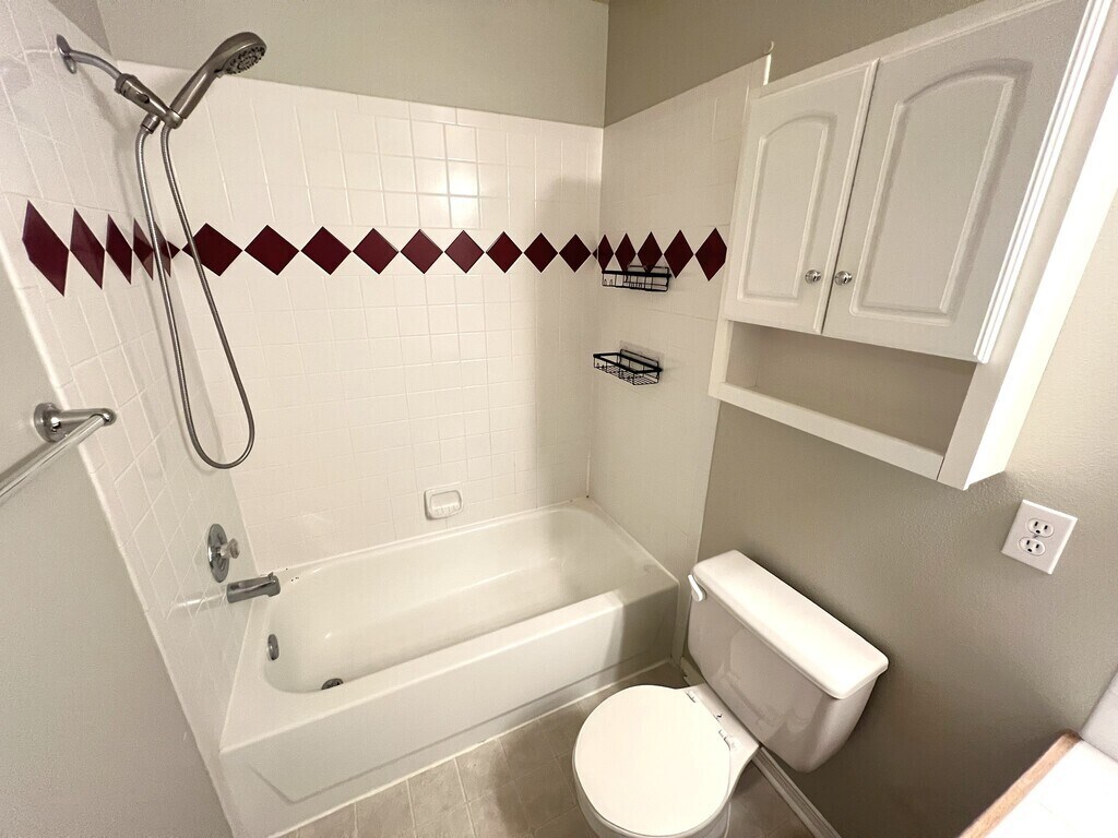 Building Photo - 4160 E Carnation Ct