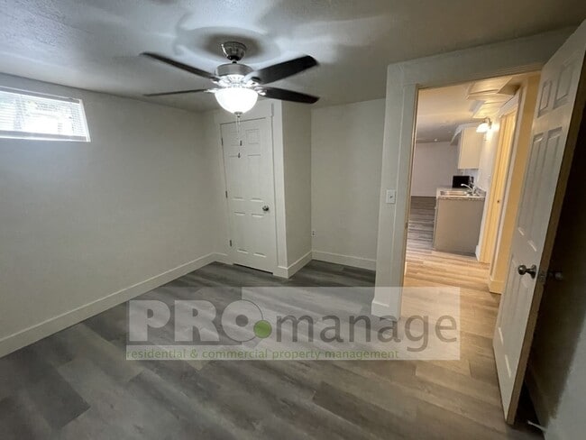 Building Photo - 205 8th St