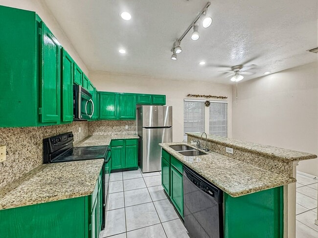 Building Photo - 13607 Sable Ln