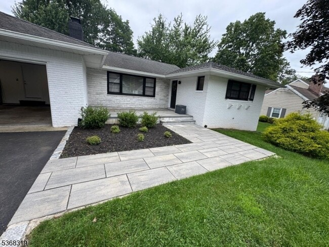 Building Photo - 71 Haller Dr
