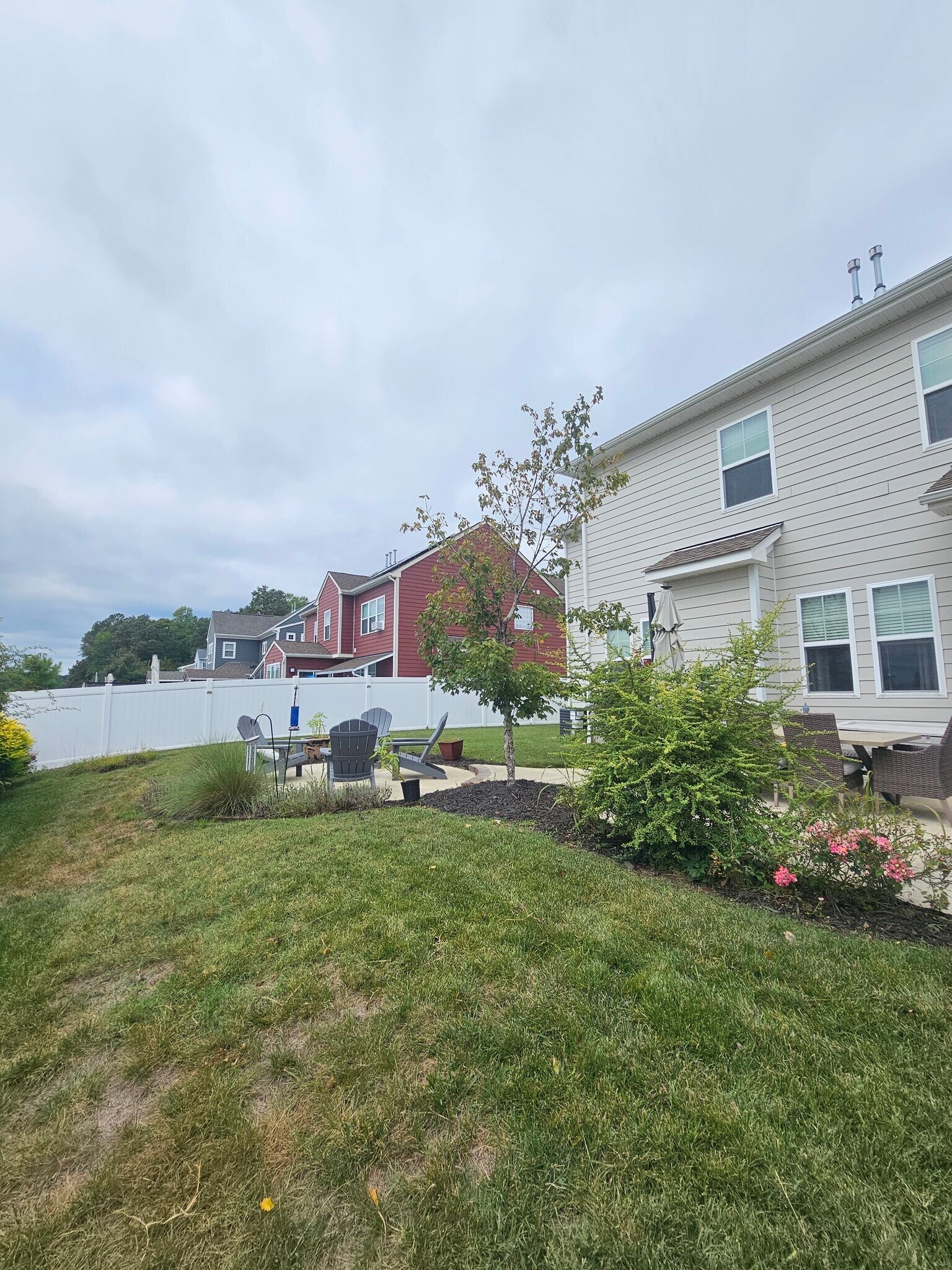 Building Photo - 141 Bella Dr
