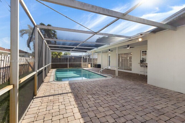 Building Photo - 11431 NW 29th St