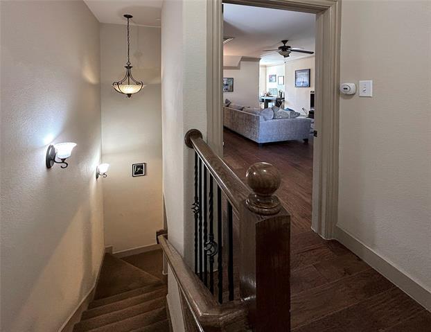 Building Photo - 4252 Riverview Dr
