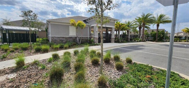 Building Photo - 5585 Winona Dr