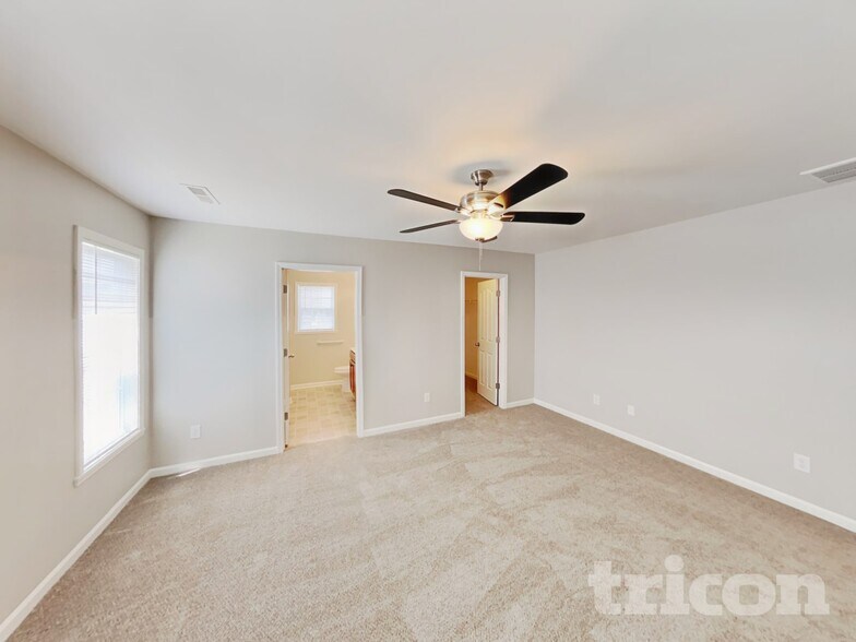 Building Photo - 4012 Eastside Ct