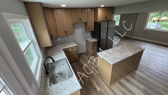 Building Photo - 43 Memory Ln