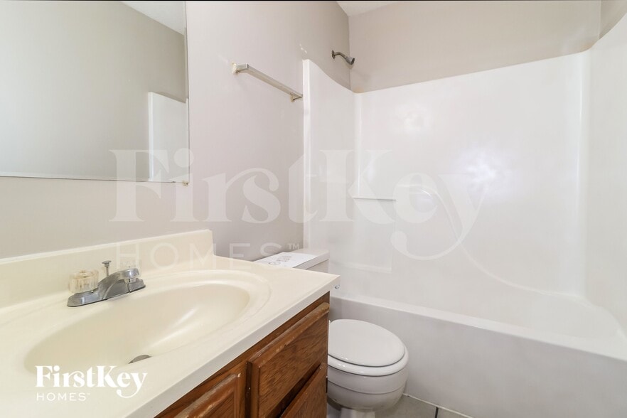 Building Photo - 5812 Ashridge Pl