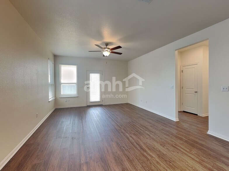 Building Photo - 337 Pebble Beach Run