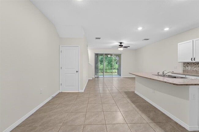 Building Photo - 5068 Captain Davis Dr