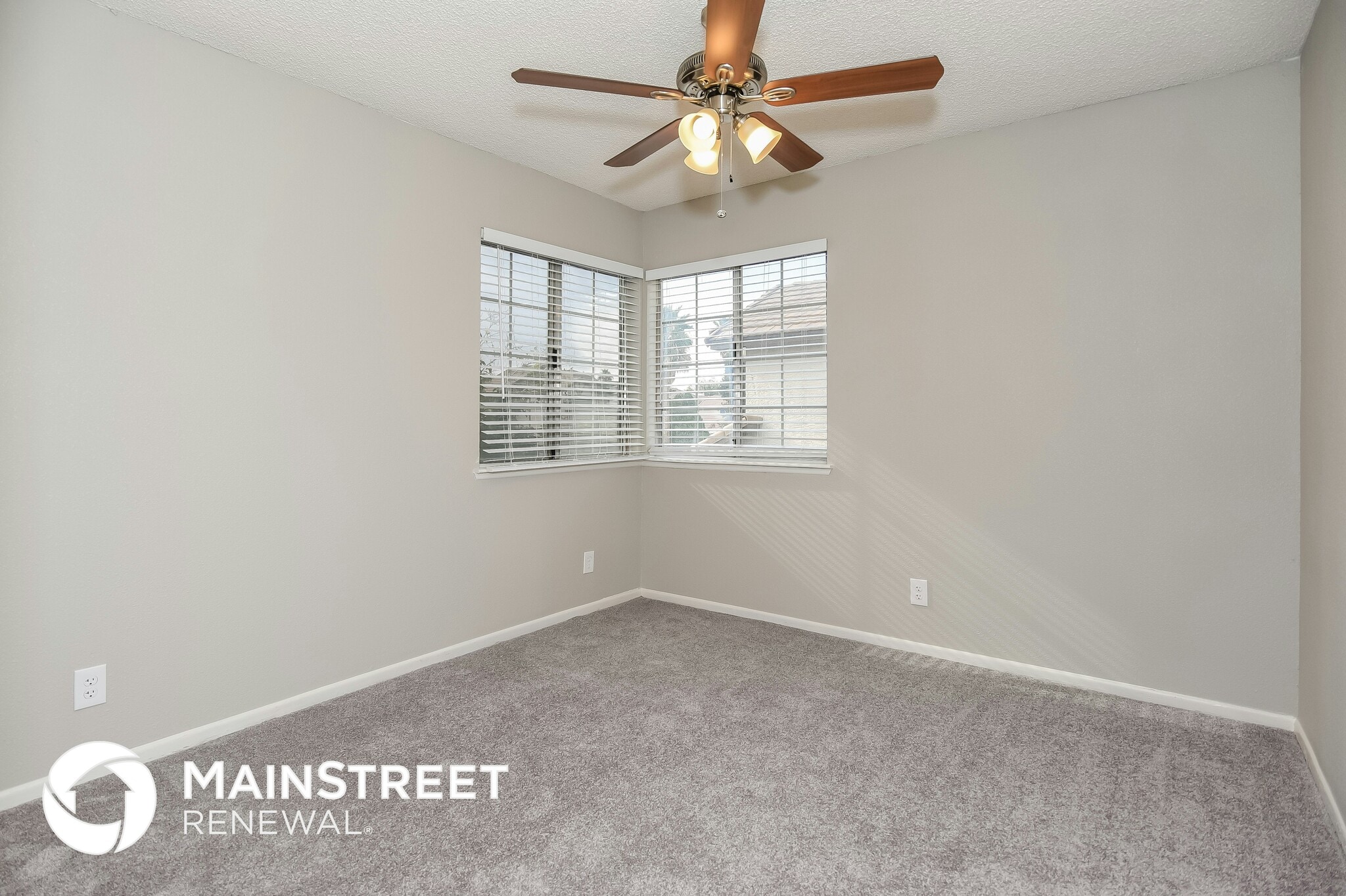 Building Photo - 1712 Ember Glow Cir