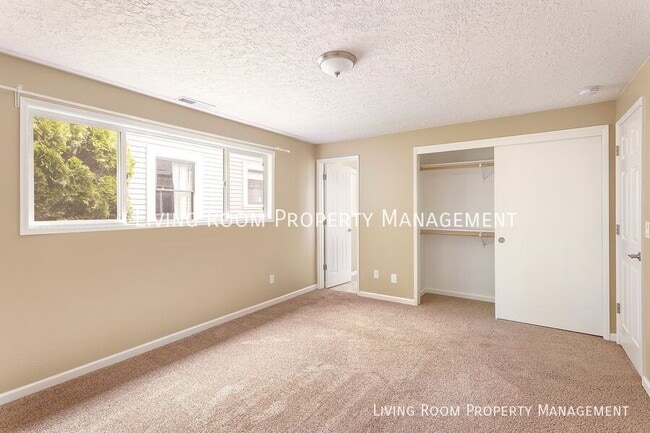 Building Photo - 1815 SE 52nd Ave