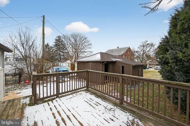 Building Photo - 38 N Scott St