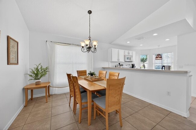 Building Photo - 355 High Point Dr