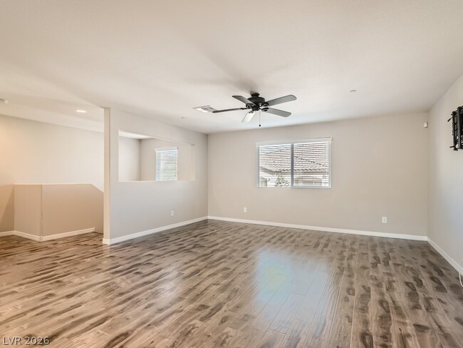 Building Photo - 1525 Spiced Wine Ave