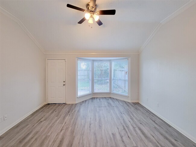 Building Photo - 3610 Honey Creek Dr