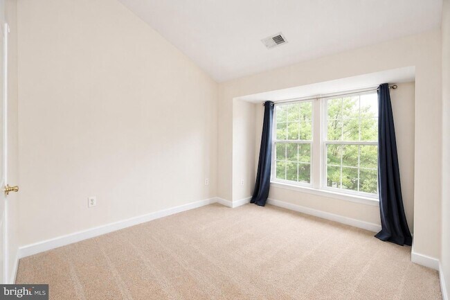 Building Photo - 2218 Mears Ln