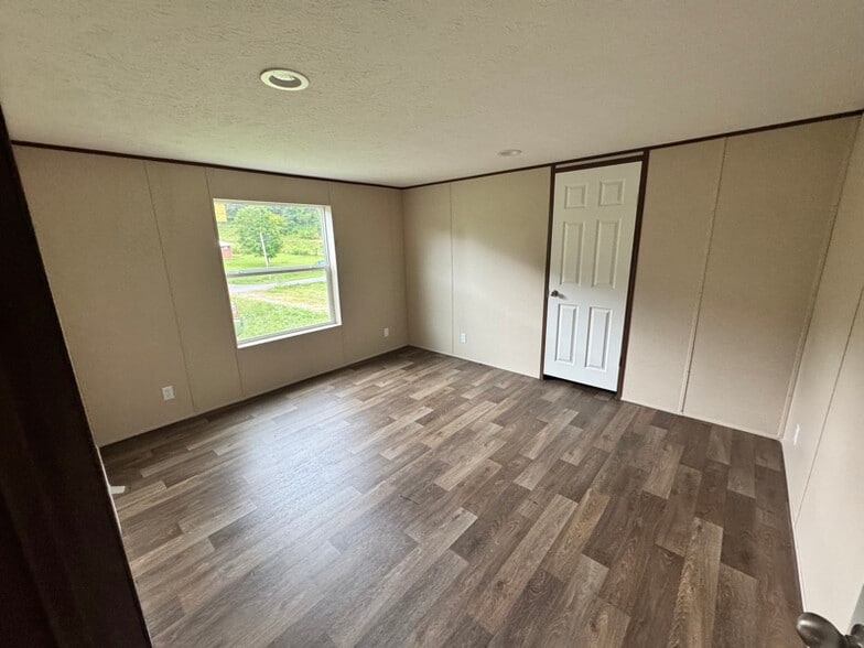 Building Photo - 1732 Nivens Ln
