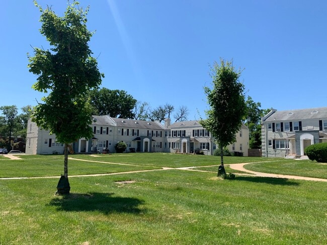 Interior Photo - Gardens Apartment