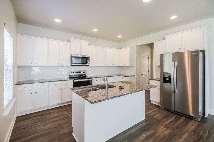 Building Photo - 3497 Dacite Ct