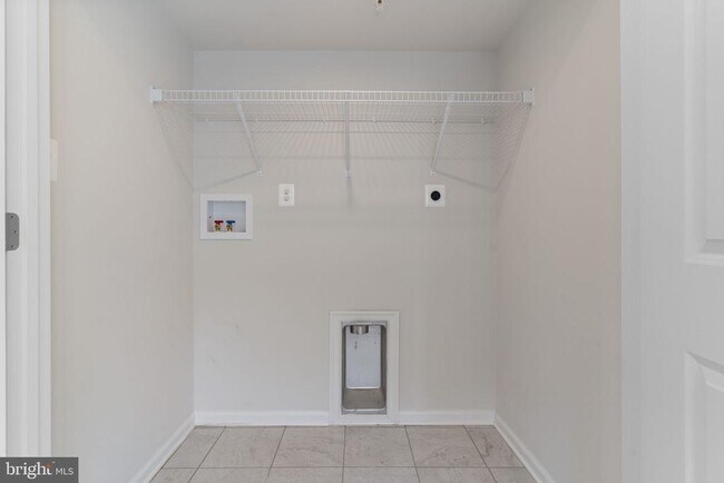 Building Photo - 44042 Eucalyptus Way