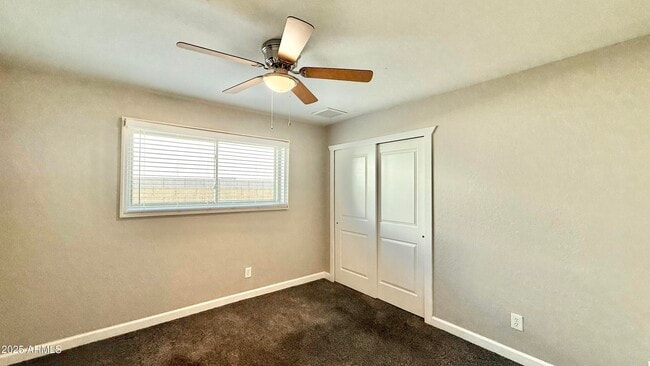 Building Photo - 2502 E Sahuaro Dr