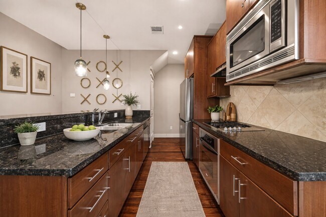 Building Photo - 1510 Crockett St