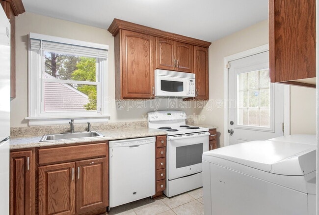 Building Photo - 8514 Wetherly Dr