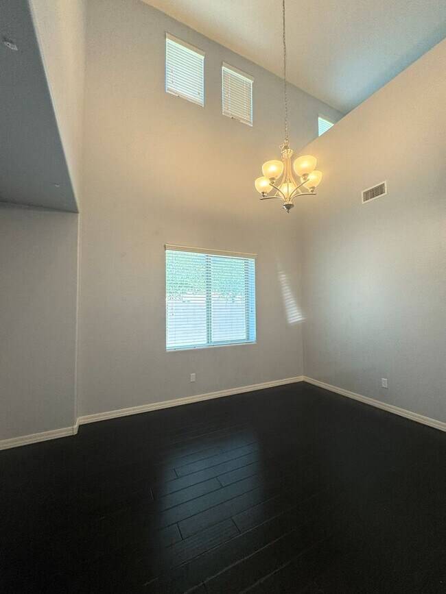 Building Photo - COMING SOON! LYONS GATE 5 BDRM + LOFT W CO...