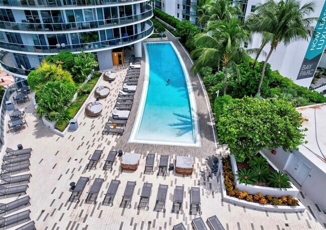 Building Photo - 488 NE 18th St