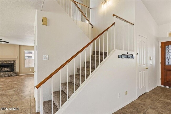 Building Photo - 5709 E Gelding Dr