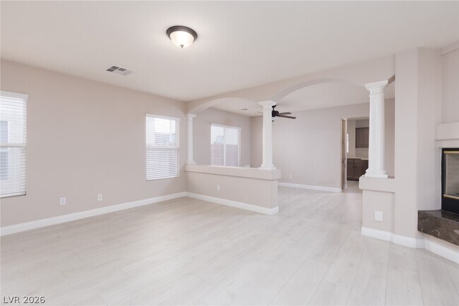 Building Photo - 10873 Carberry Hill St