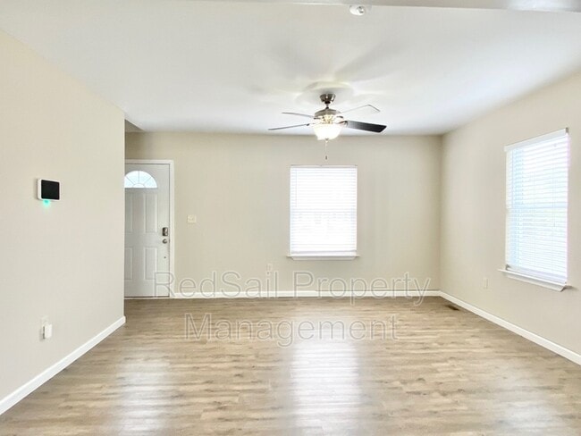 Building Photo - 214 Brightwood Ave