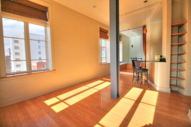 Building Photo - Gorgeous Studio Condo On The 4th Floor Of The Kress Building In Downtown Durham!