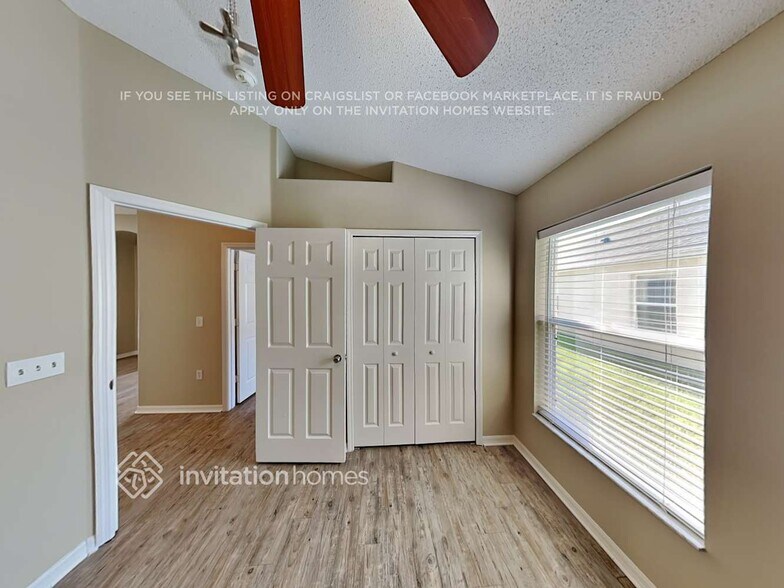 Building Photo - 6242 White Clover Cir