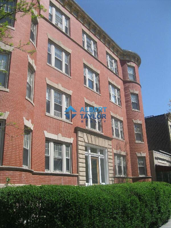 Building Photo - 1789 Beacon St