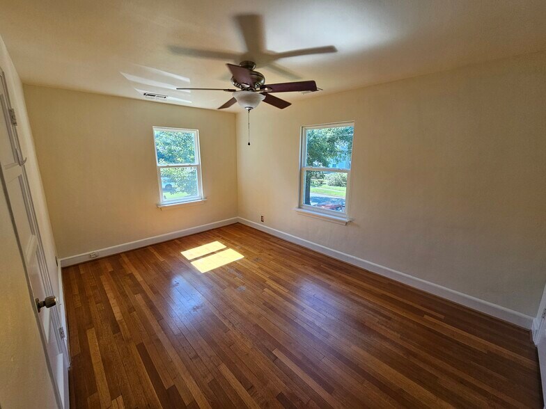 Bedroom 1 - 210 Granby Park
