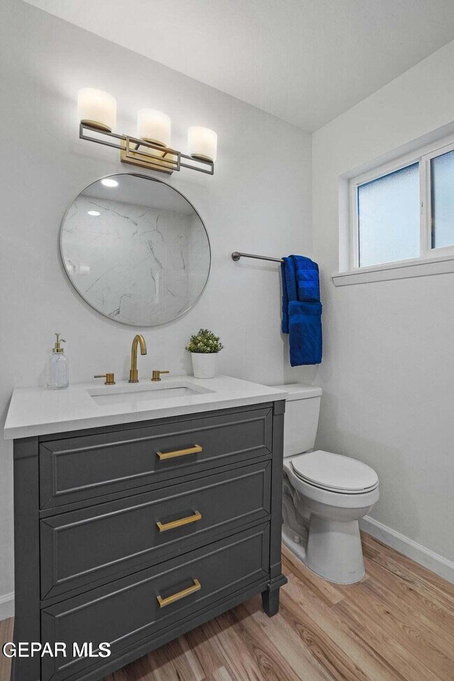 Building Photo - 5712 Kensington Cir