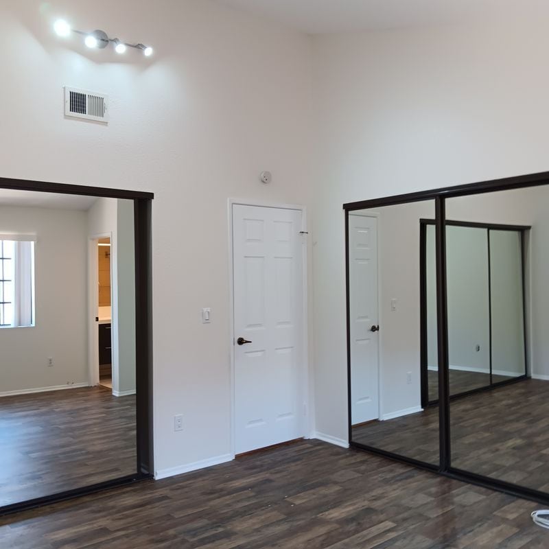 Building Photo - 1419 W 179th St