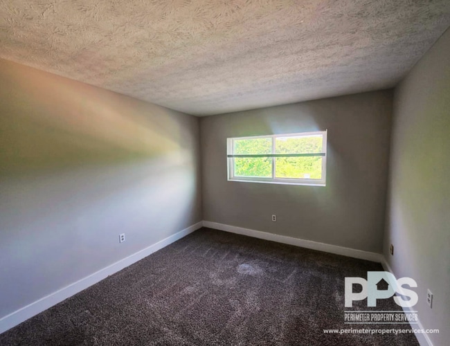 Building Photo - 1040 Sandtown Rd SW