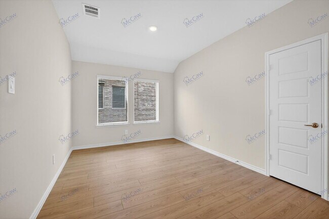 Building Photo - 1209 Hopes Lk Dr